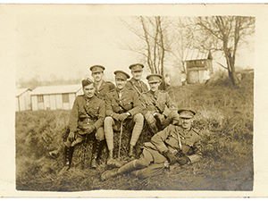 Guy Olliver (back row, left) on the western front (reference 10639/3/3)