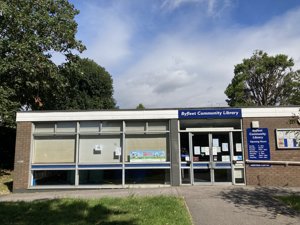 Byfleet Library exterior